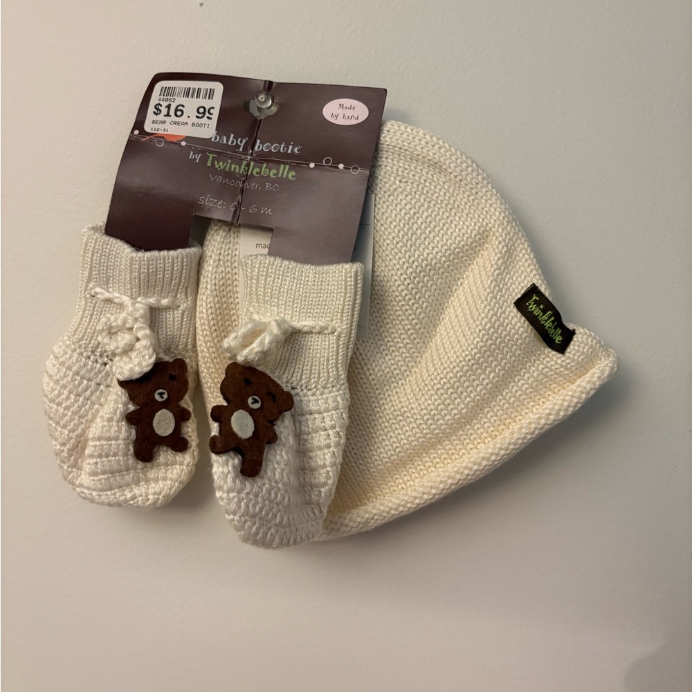 Cream Baby Beanie and Mittens Set NWT